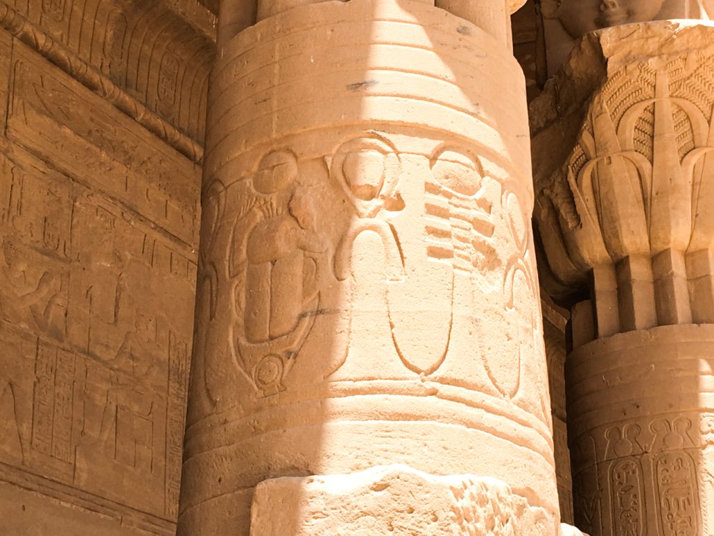 lemurisch ankh wezen sacred union godin isis tempel